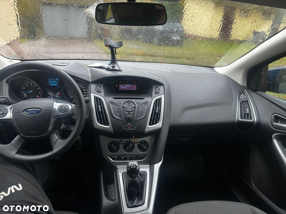 Ford Focus 1.0 EcoBoost 99g Trend - 14