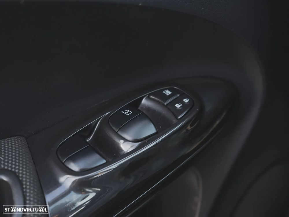 Nissan Juke 1.5 dCi N-Connecta - 19