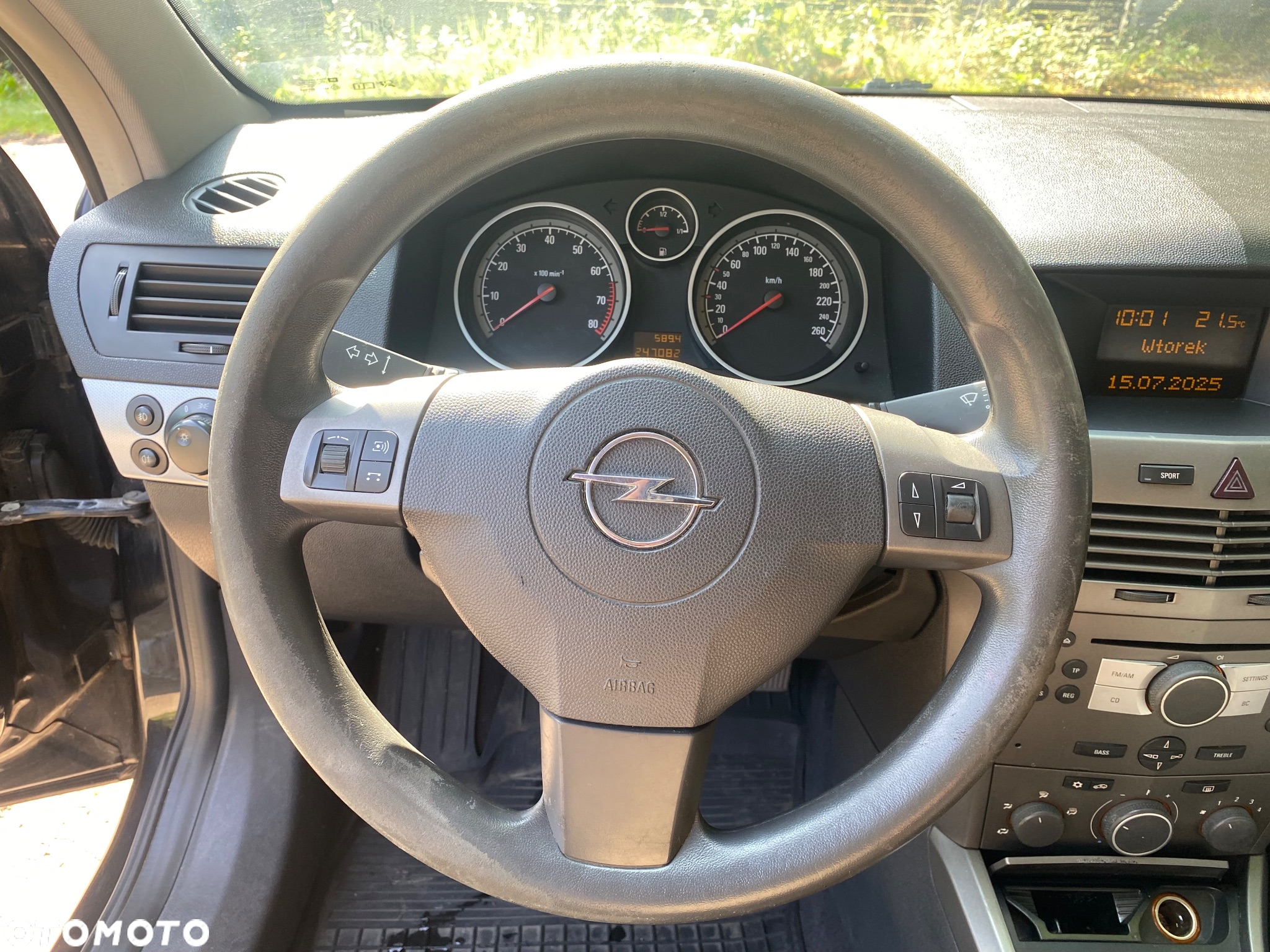 Opel Astra III GTC 1.8 Cosmo - 11