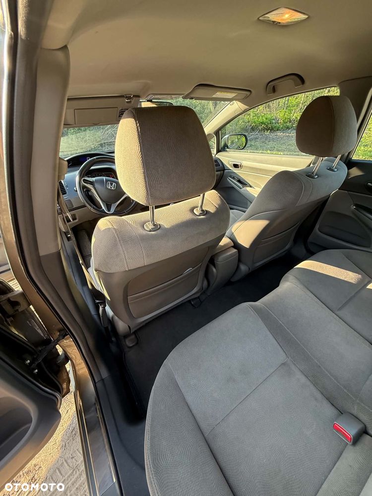 Honda Civic 1.8 Comfort - 24