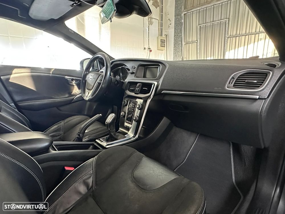 Volvo V40 1.6 D2 R-Design - 15