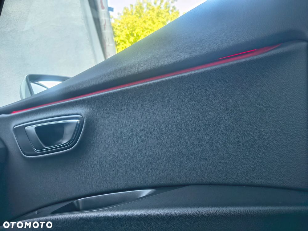 Seat Leon 1.5 eTSI OPF DSG FR Black Edition - 34
