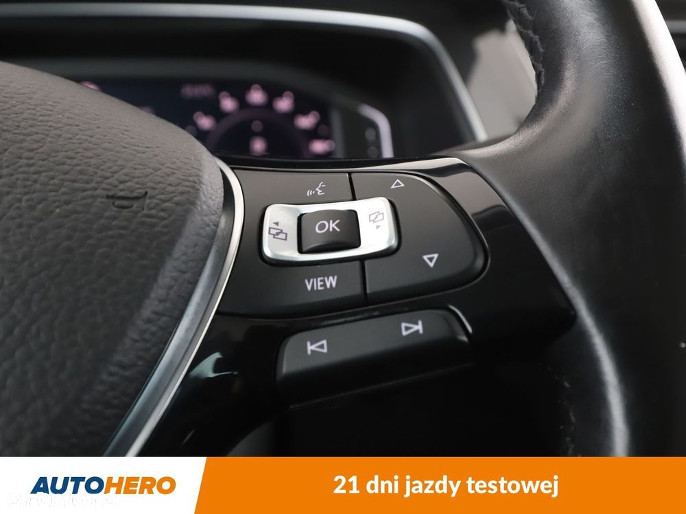 Volkswagen Tiguan - 31