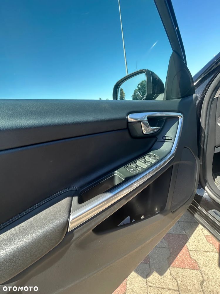 Volvo V60 D4 Drive-E R-Design Momentum - 11