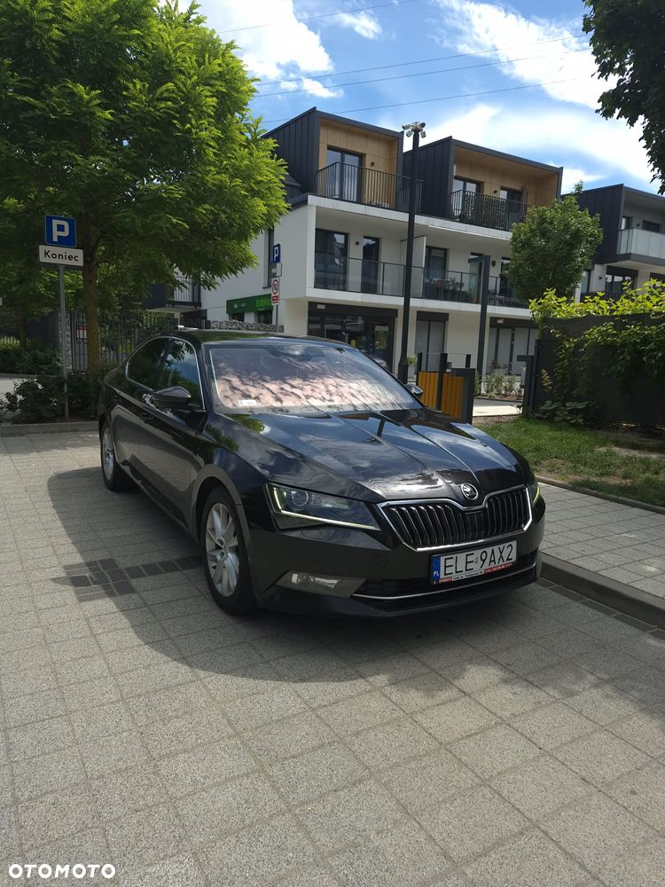 Skoda Superb 2.0 TDI Active DSG - 2