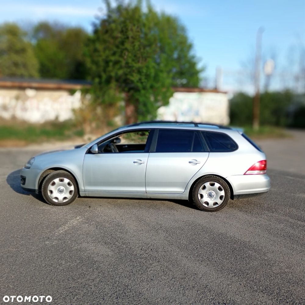 Volkswagen Golf - 2