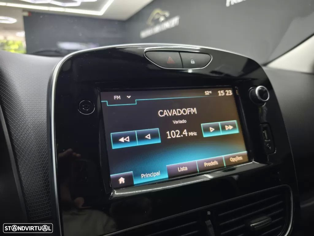 Renault Clio Sport Tourer TCe 90 Limited - 32
