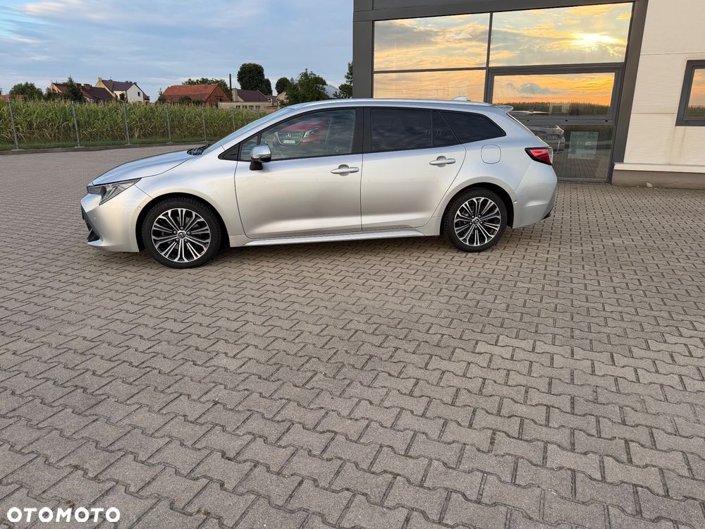 Toyota Corolla 2.0 Hybrid Executive - 15