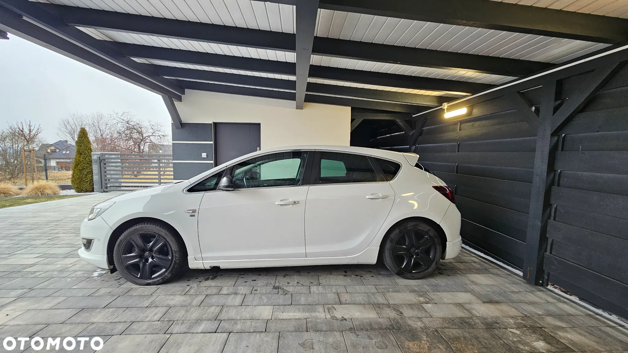 Opel Astra IV 1.6 CDTI Cosmo - 11