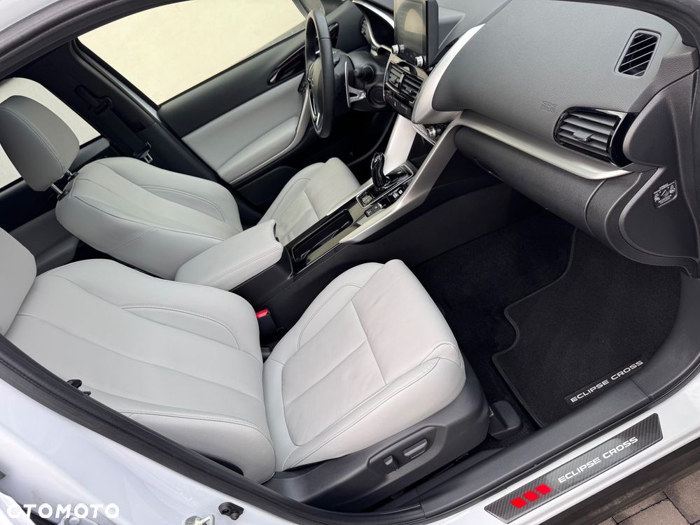 Mitsubishi Eclipse Cross 2.4 PHEV Instyle Plus - 27