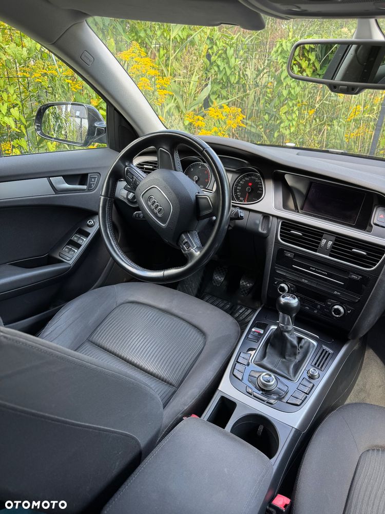 Audi A4 Avant 2.0 TDI e DPF S line Sportpaket - 30