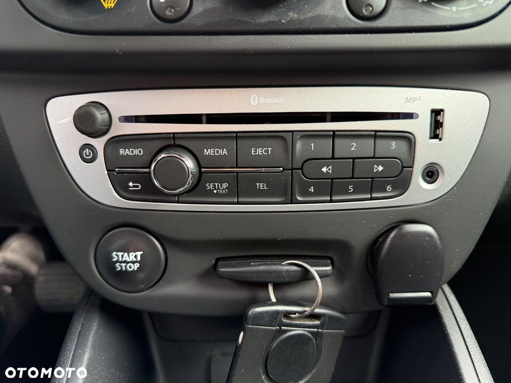 Renault Megane 1.6 16V 110 LIMITED - 18