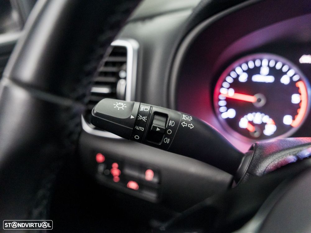 Kia Sportage 1.6 CRDI ISG Drive - 19