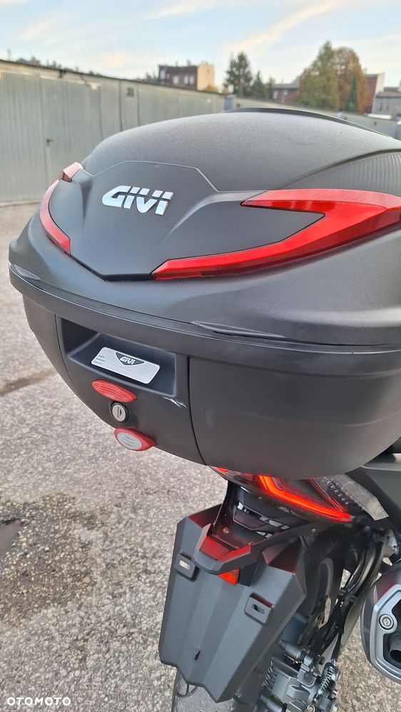 Kymco AK 550 - 27