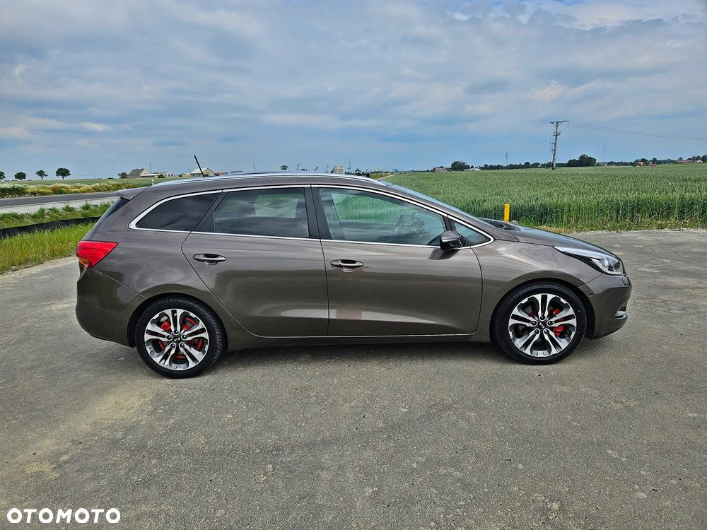 Kia Ceed 1.6 GDI DCT Platinum Edition - 3