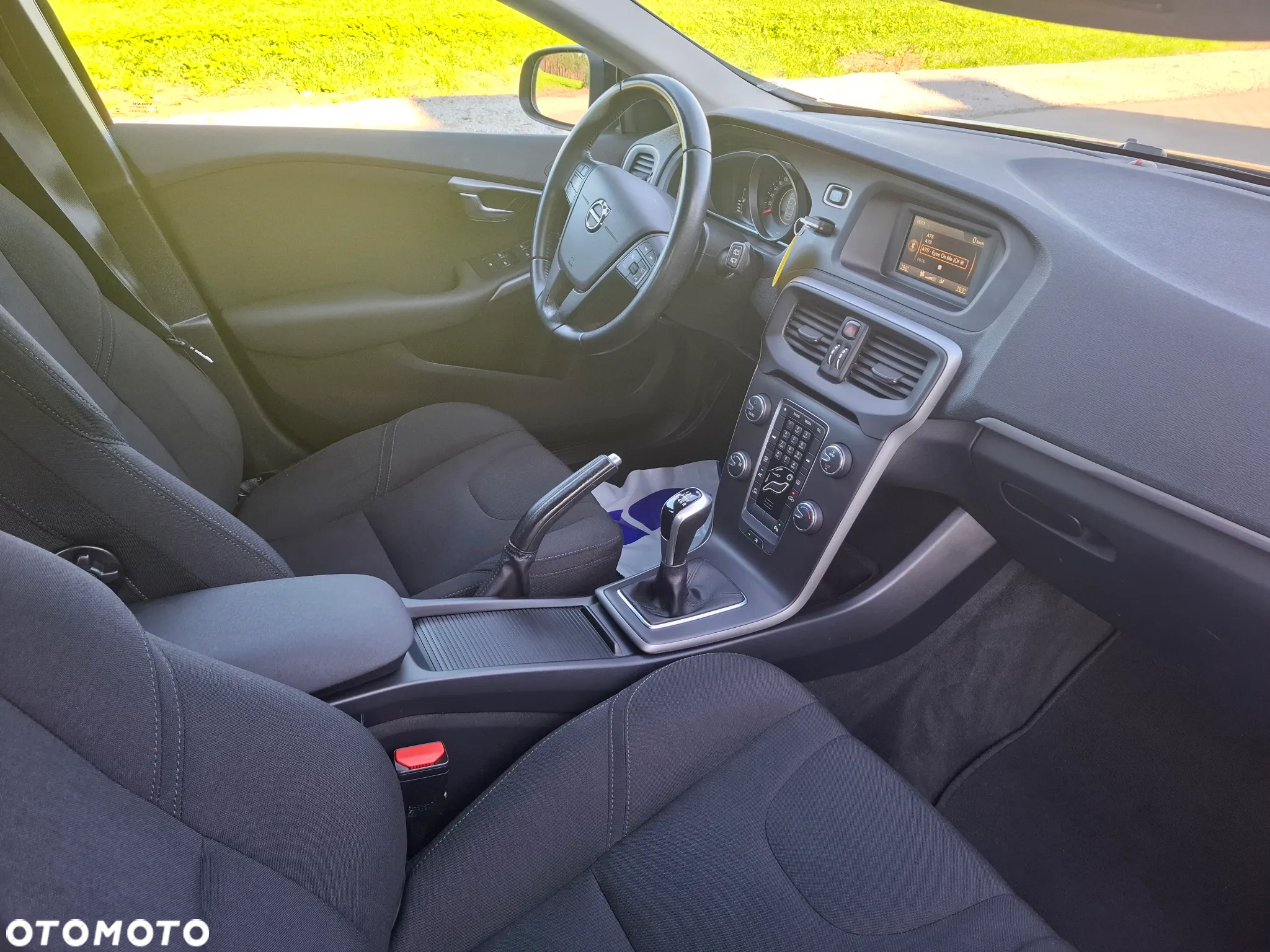 Volvo V40 D2 Kinetic - 8