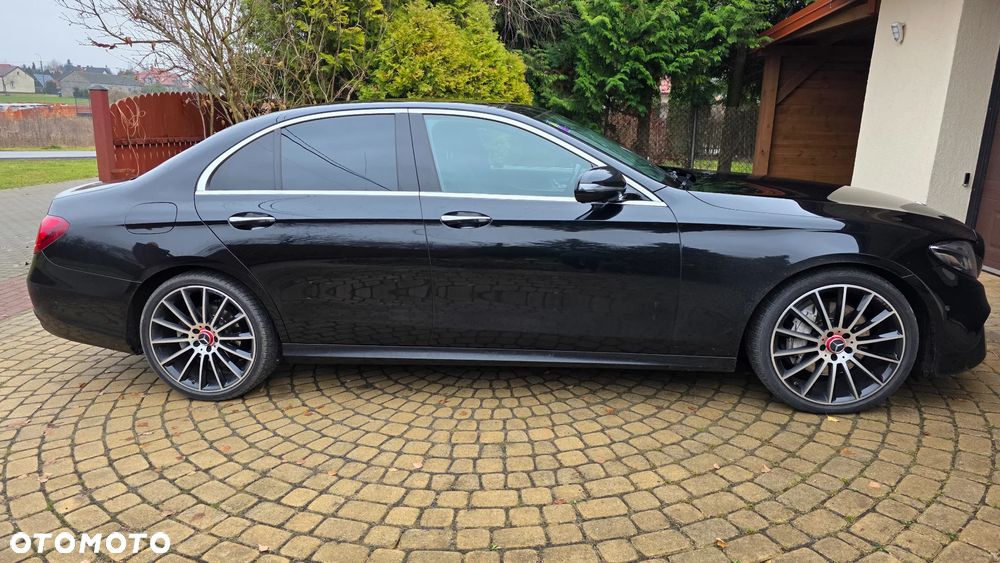 Mercedes-Benz Klasa E 220 d 4-Matic AMG - 4
