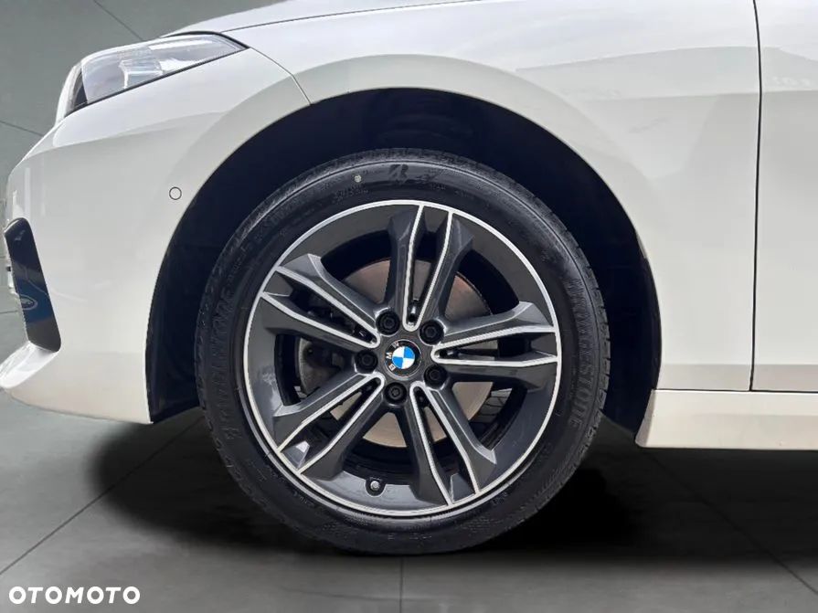 BMW Seria 2 218i - 29