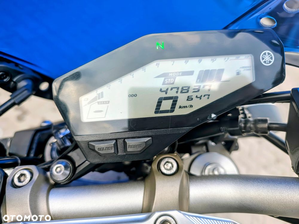 Yamaha MT - 5