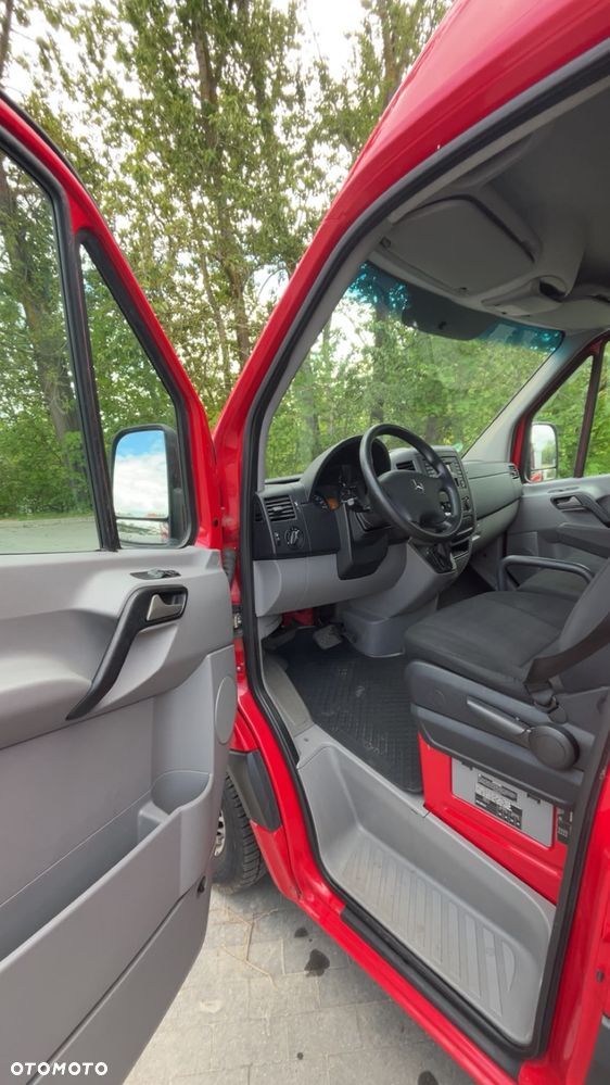 Mercedes-Benz Sprinter - 12