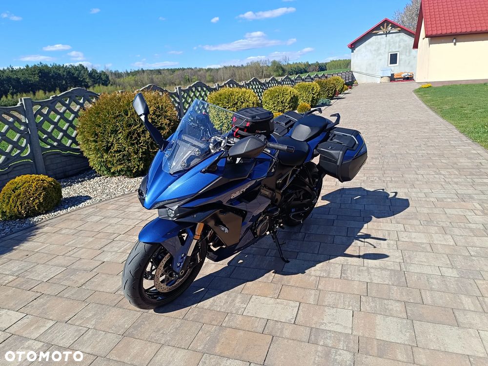 Suzuki GSX 1000 - 4