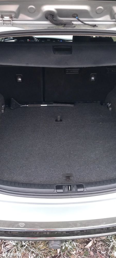 Toyota Auris 1.6 Valvematic Executive - 6