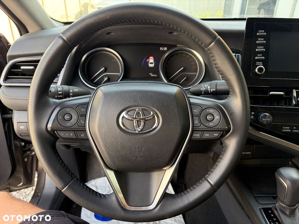 Toyota Camry 2.5 Hybrid Comfort CVT - 17