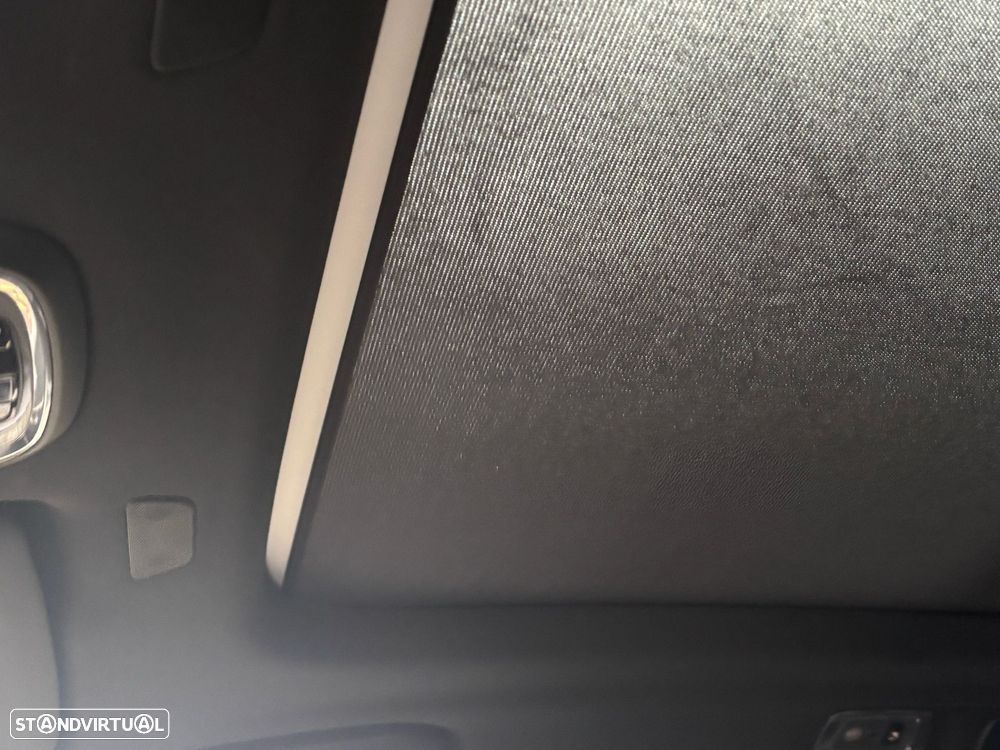 Volvo XC 60 2.0 T8 PHEV R-Design AWD - 15