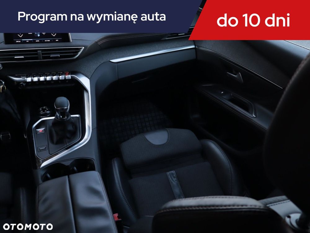 Peugeot 5008 - 10