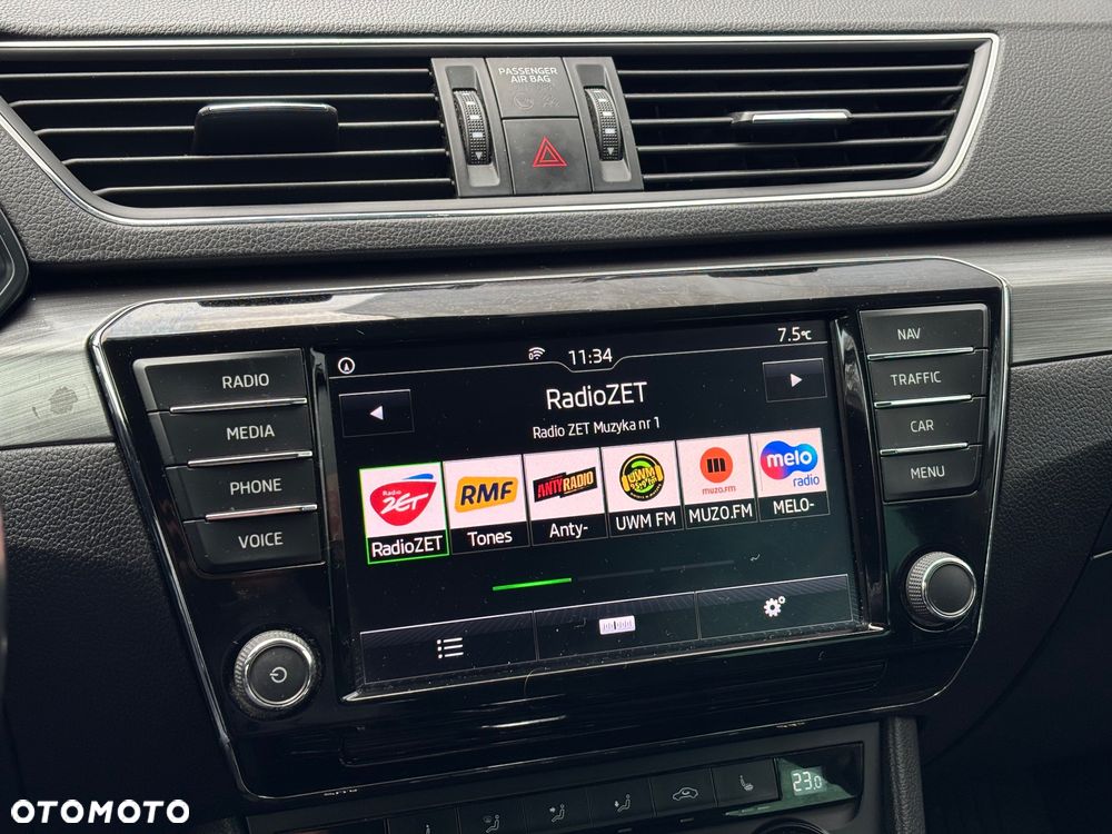 Skoda Superb 2.0 TDI Style DSG - 20