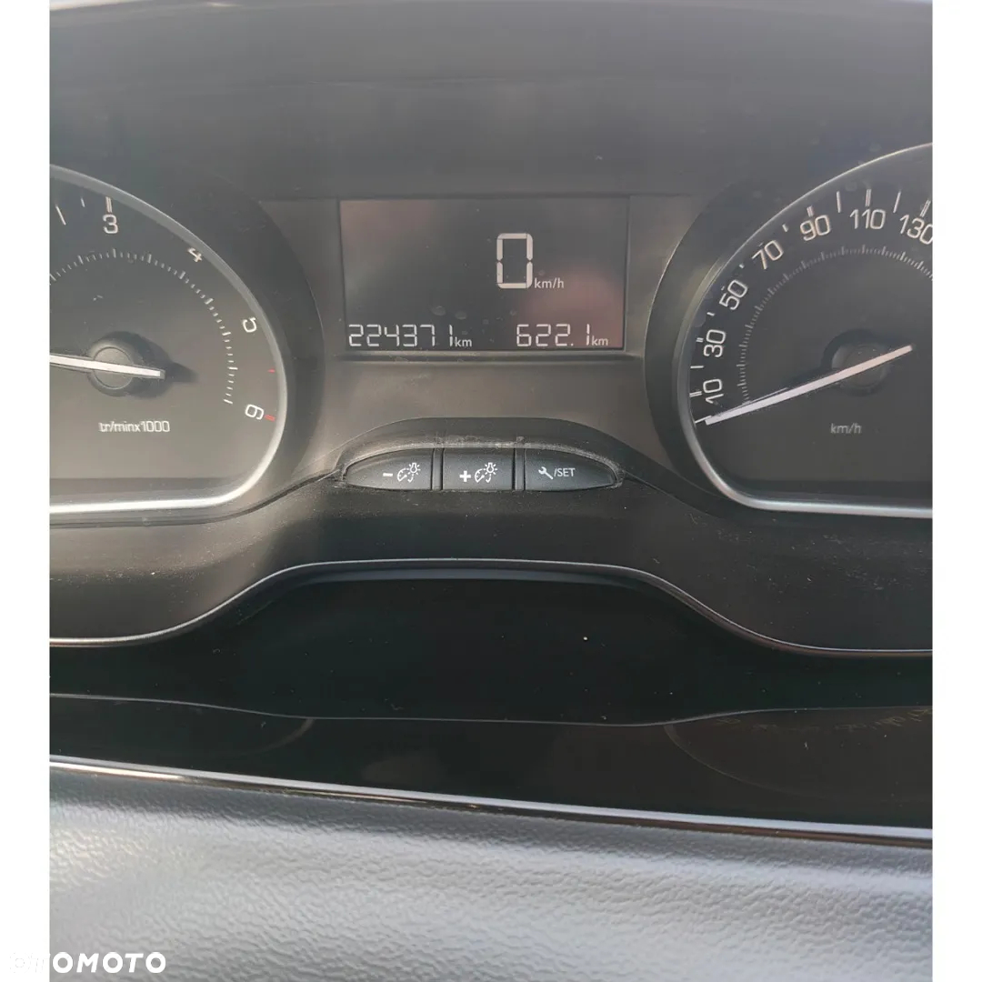 Peugeot 208 Blue-HDi 100 Stop&Start Active - 12