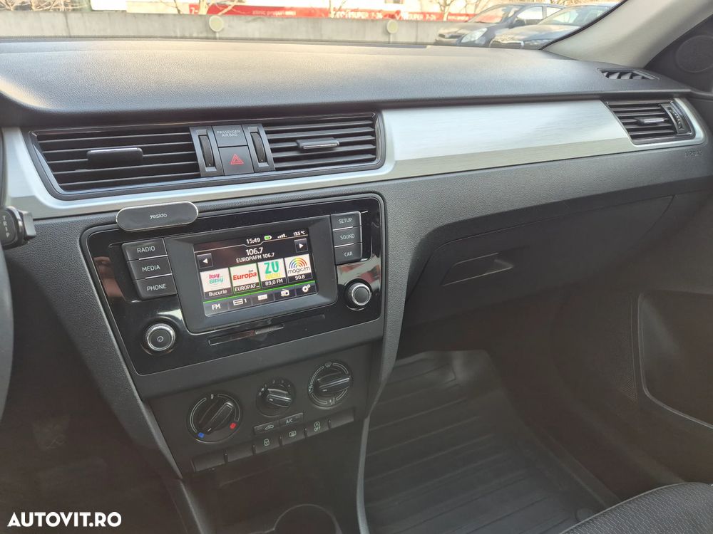 Skoda RAPID 1.2 TSI Ambition - 12