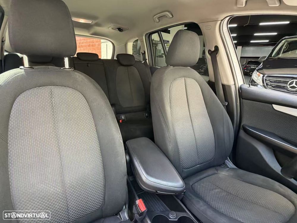 BMW 216 Active Tourer d Aut. - 16