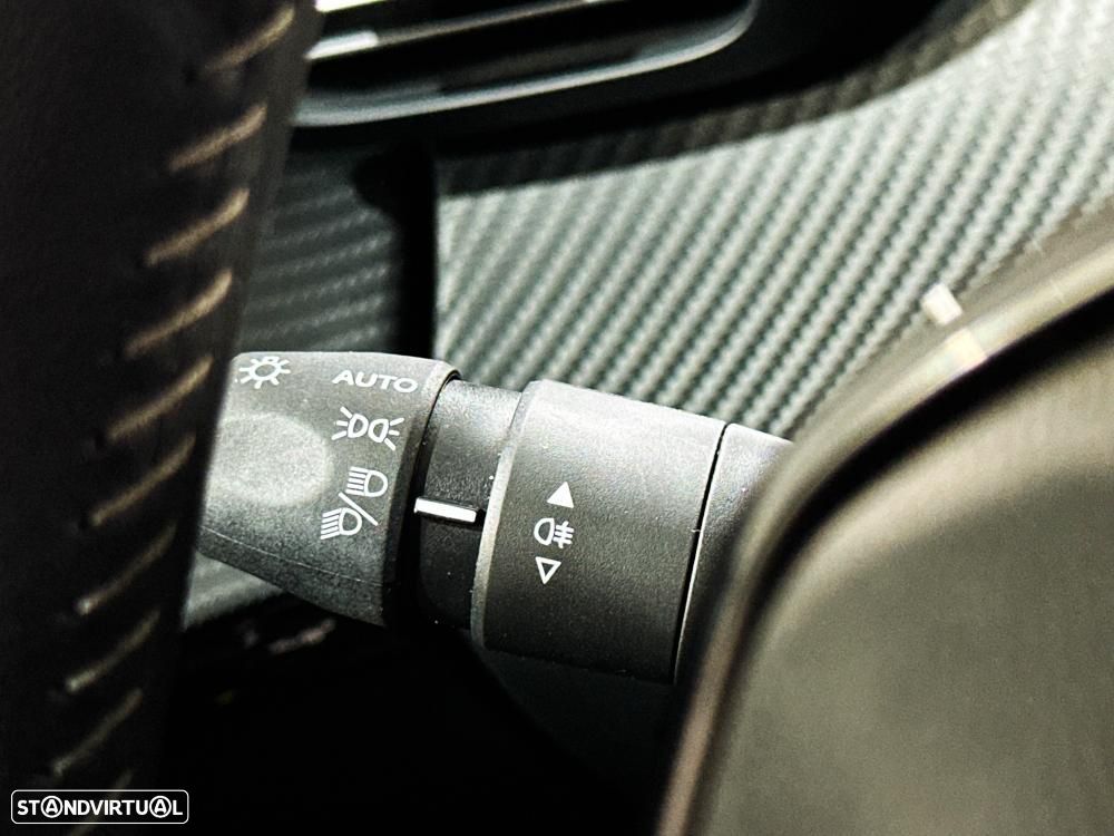 Peugeot e-208 50 kWh Allure Pack - 39