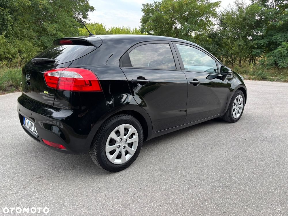Kia Rio 1.2 Dream Team Edition - 21