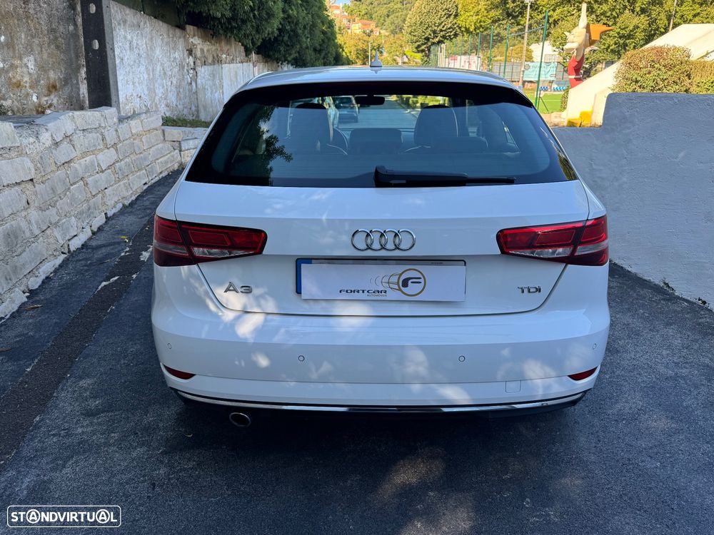 Audi A3 1.6 TDI Design - 6