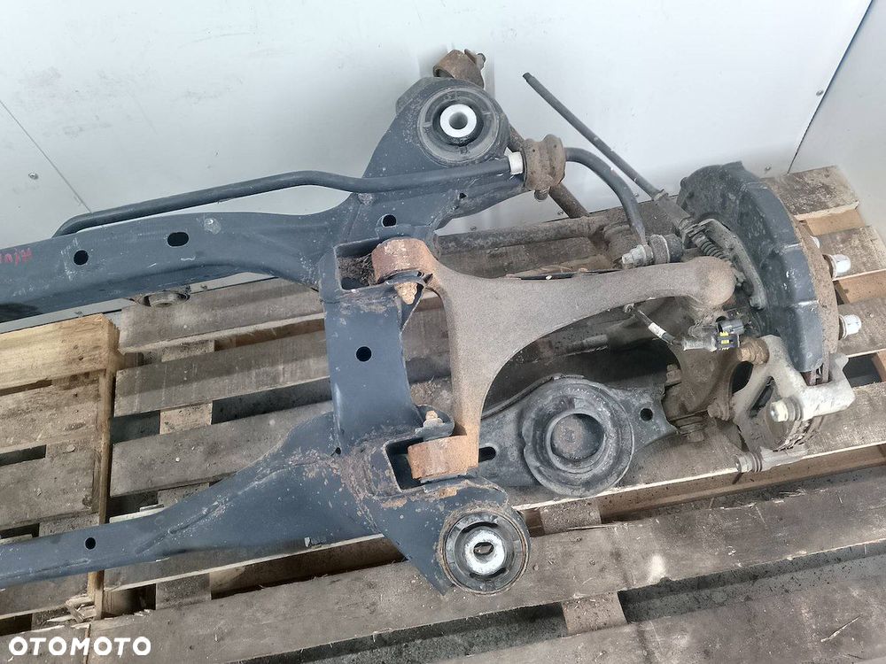 WÓZEK, TRAWERS TYŁ HYUNDAI IX55   X55420-3J000    3.0 CRDI V6 - 3