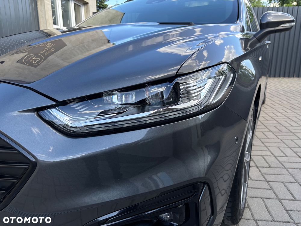 Ford Mondeo - 4