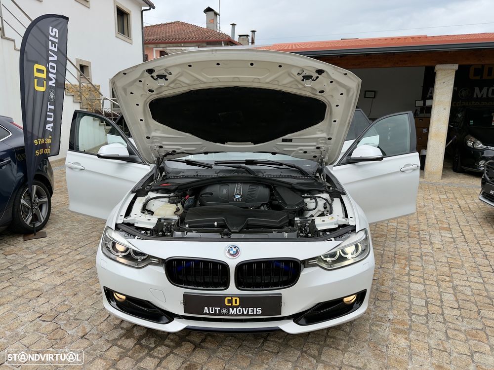 BMW 318 d Auto Pack M - 32