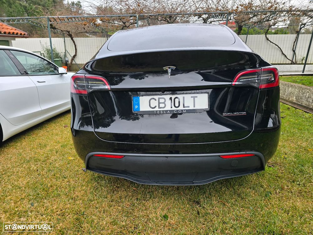 Tesla Model Y Long Range Dual Motor AWD - 4