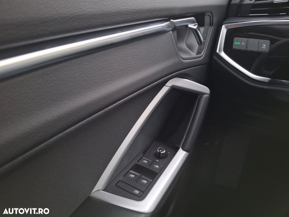 Audi Q3 35 TFSI S tronic - 28