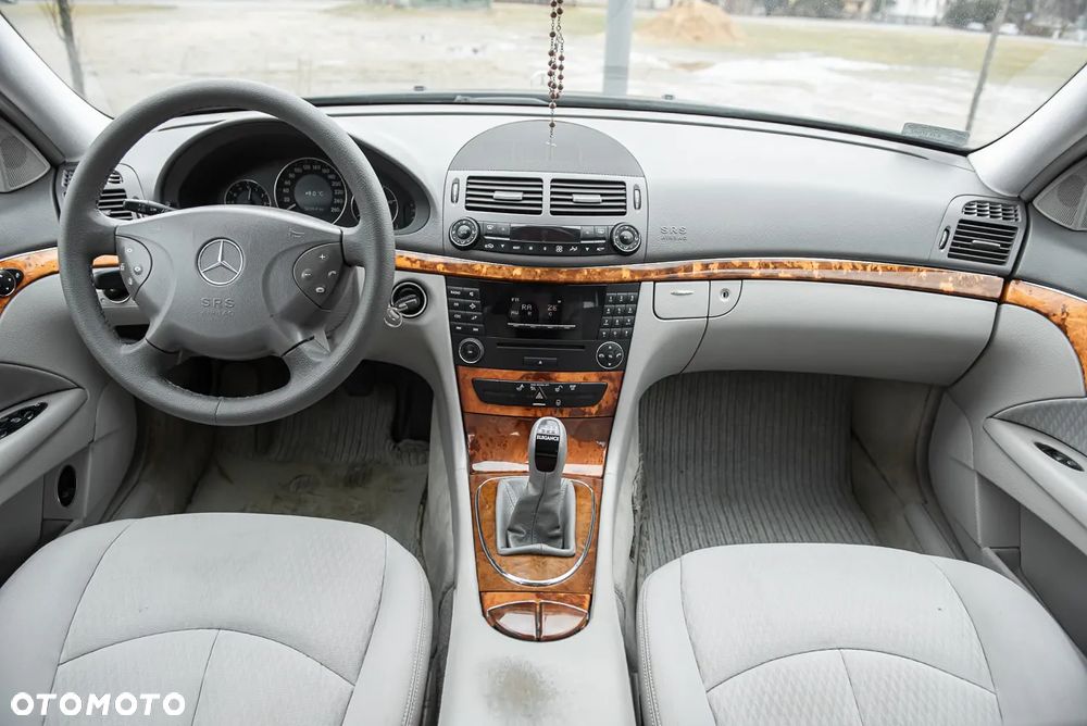 Mercedes-Benz Klasa E 200 CDI Elegance - 7