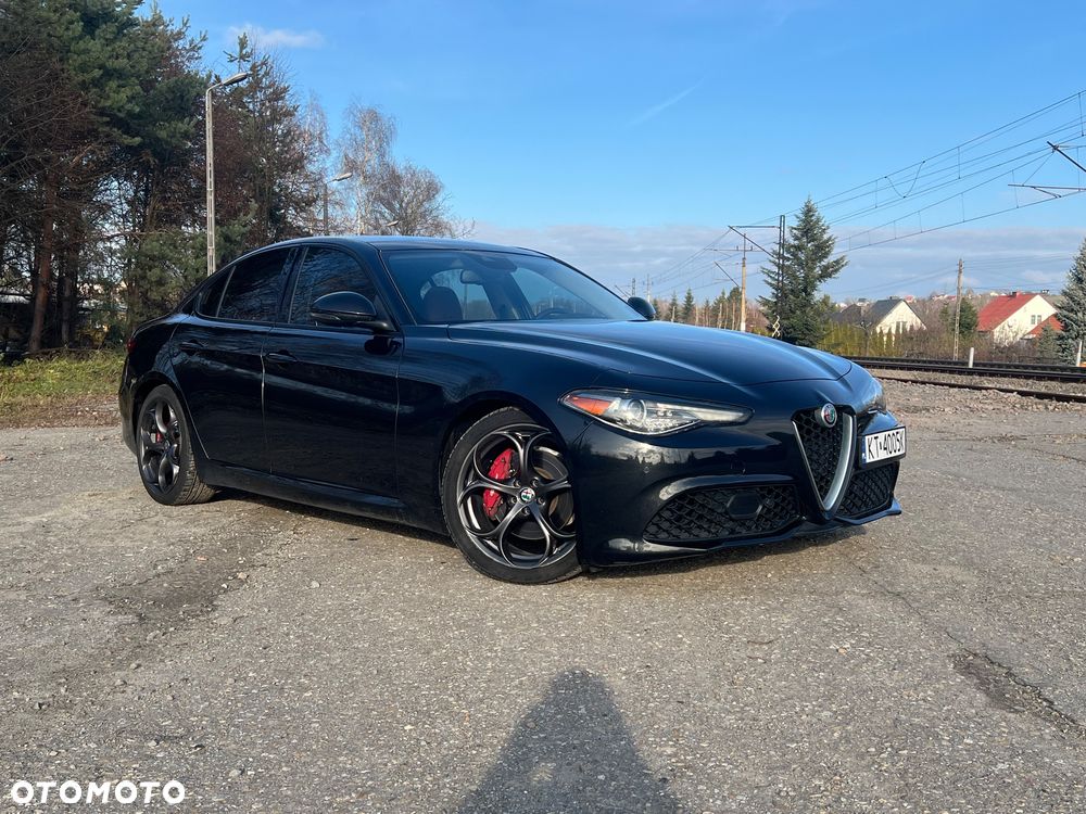 Alfa Romeo Giulia 2.0 Turbo 16V AT8 Veloce Ti - 1