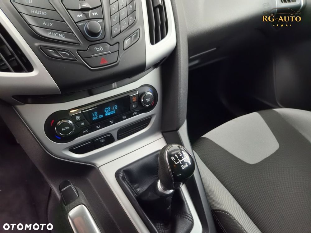 Ford Focus - 40