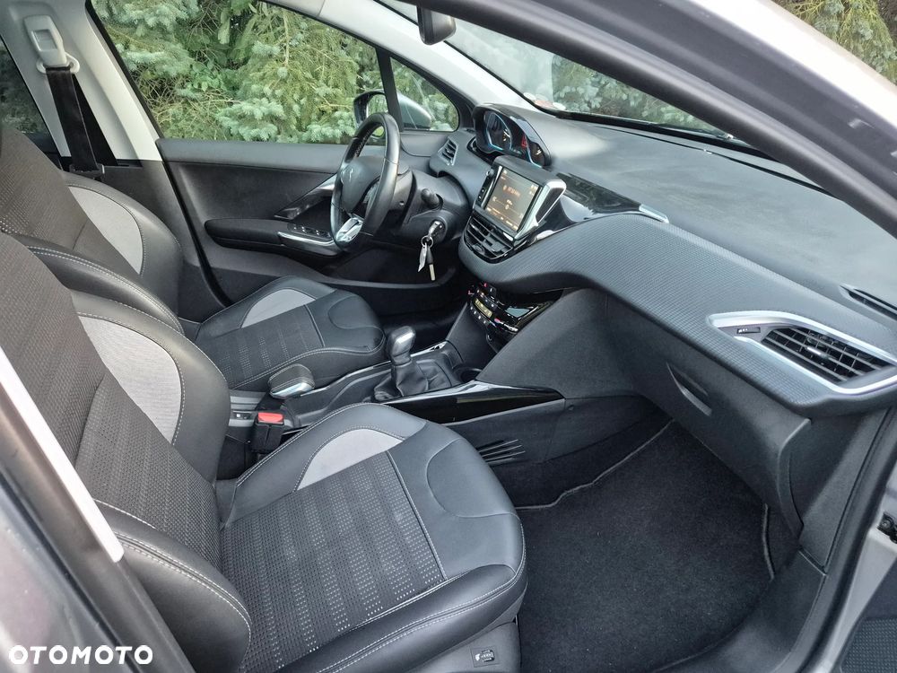 Peugeot 2008 - 10
