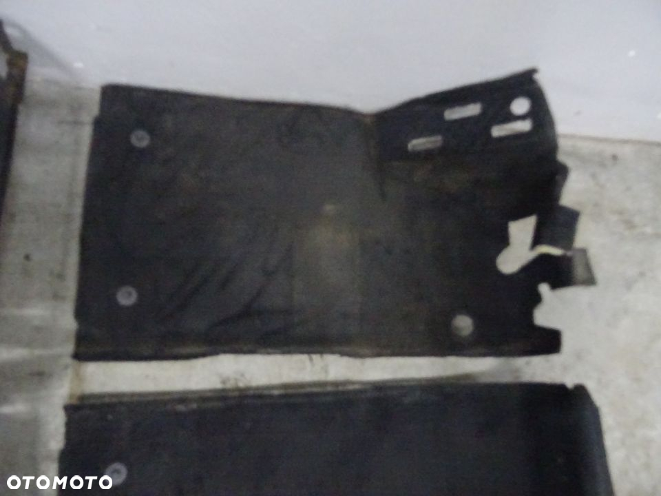 DYWAN PODŁOGA AUDI A2 HB 5D NR44 - 4