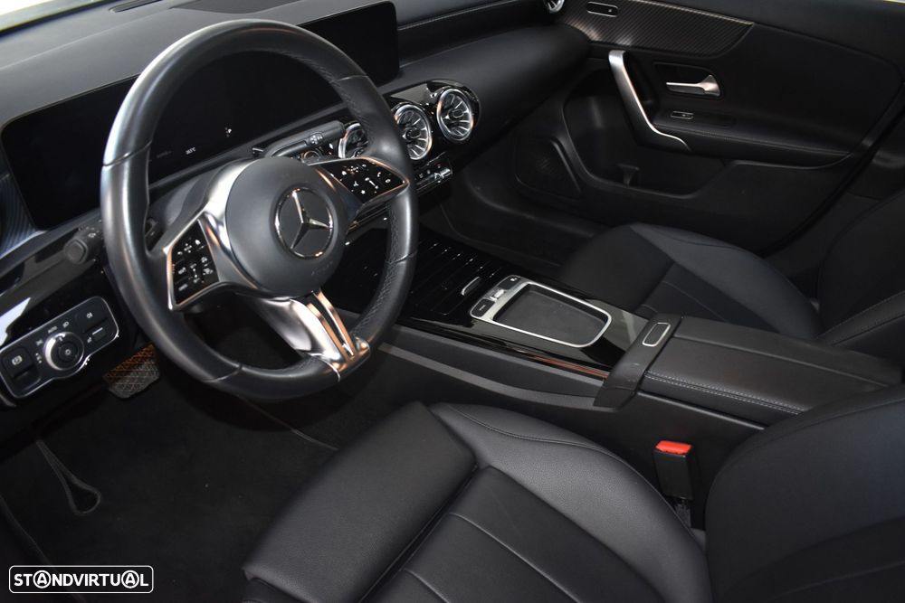 Mercedes-Benz A 250 - 22