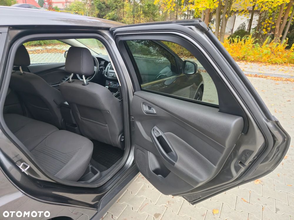 Ford Focus - 12