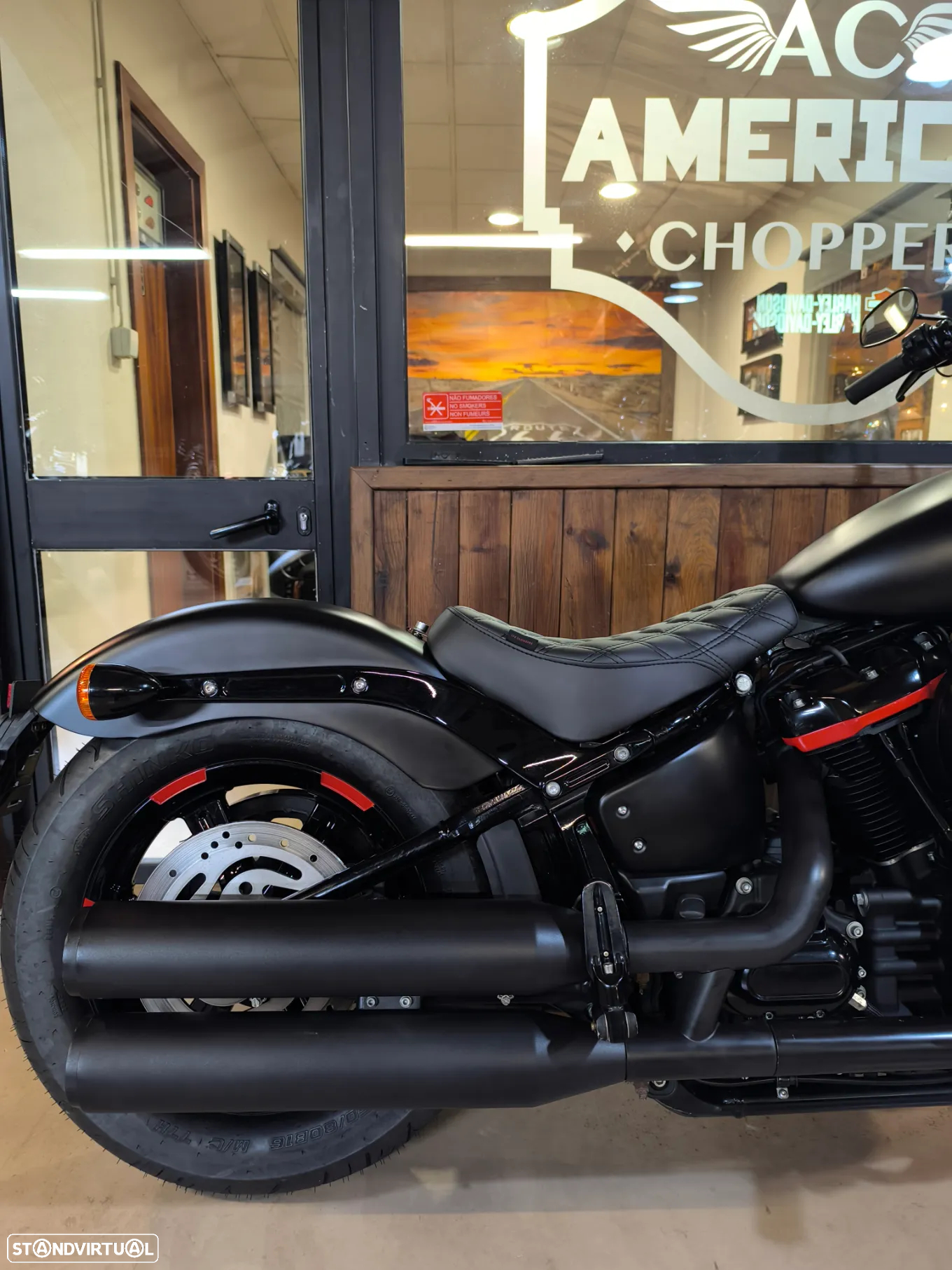 Harley-Davidson Softail FXST Custom - 4