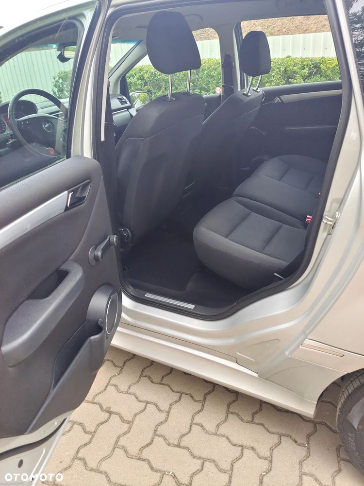 Mercedes-Benz Klasa B 200 CDI - 11